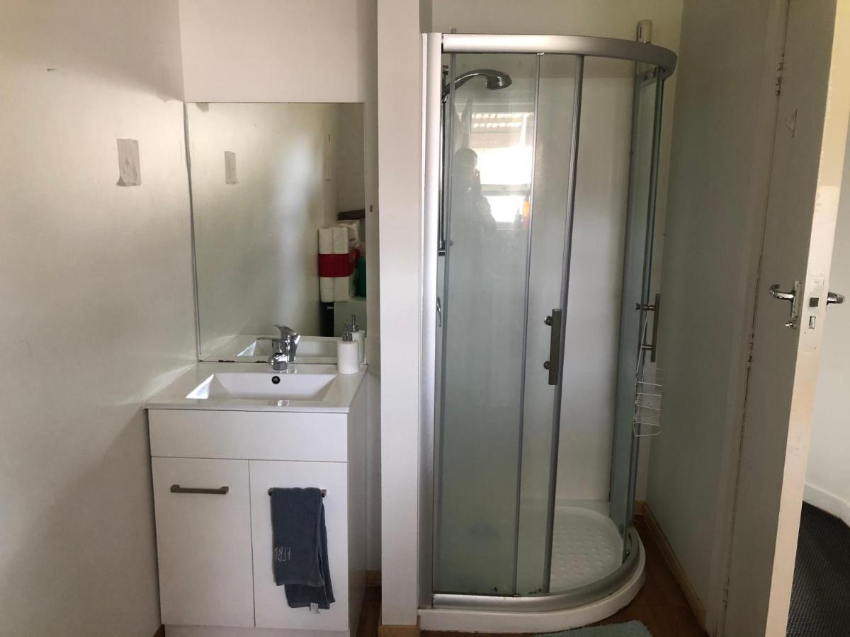 Single Room #1 Or #3 - Homestay Family Home - No Breakfast Hamilton Exterior photo